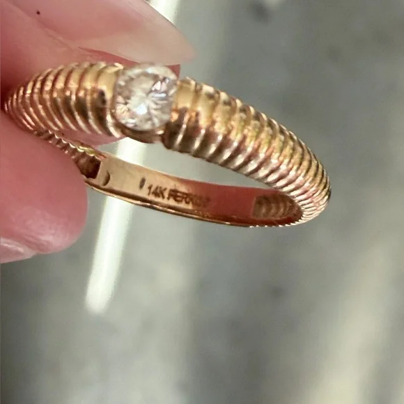 Ferkos Fine Jewelry 14k Gold Ribbed Diamond Ring - Picture 9 of 10